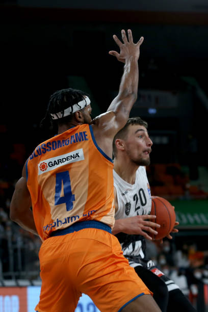 同样复杂 同样复杂